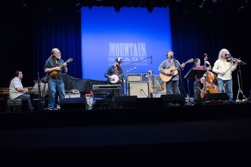 Railroad Earth 1 800